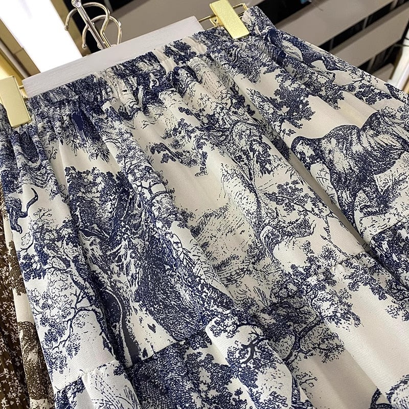 Effortlessly Elegant Garment with a Timeless Design