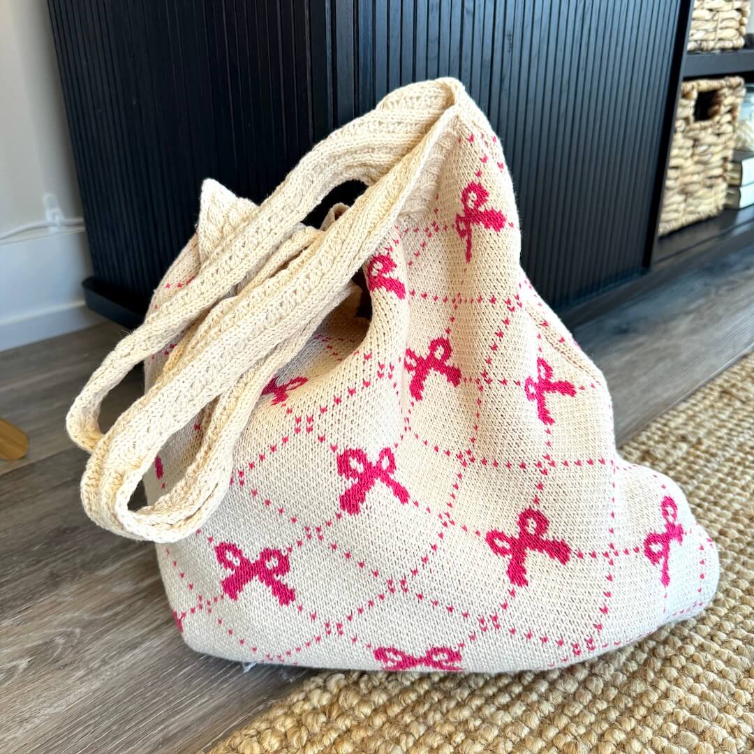 Well Tailored Bag with a Graceful Silhouette