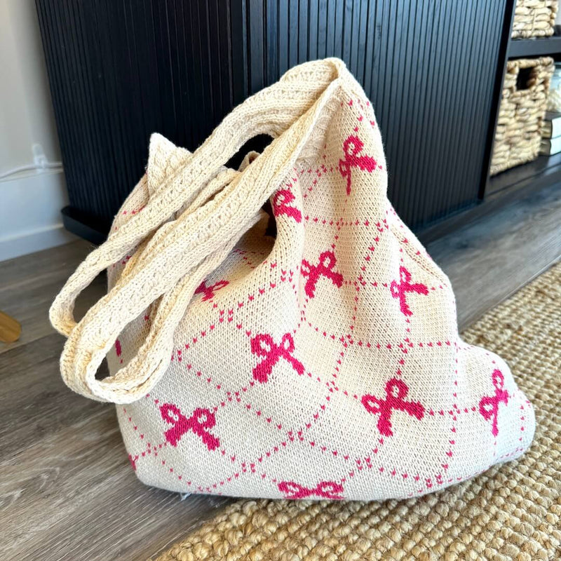 Well Tailored Bag with a Graceful Silhouette