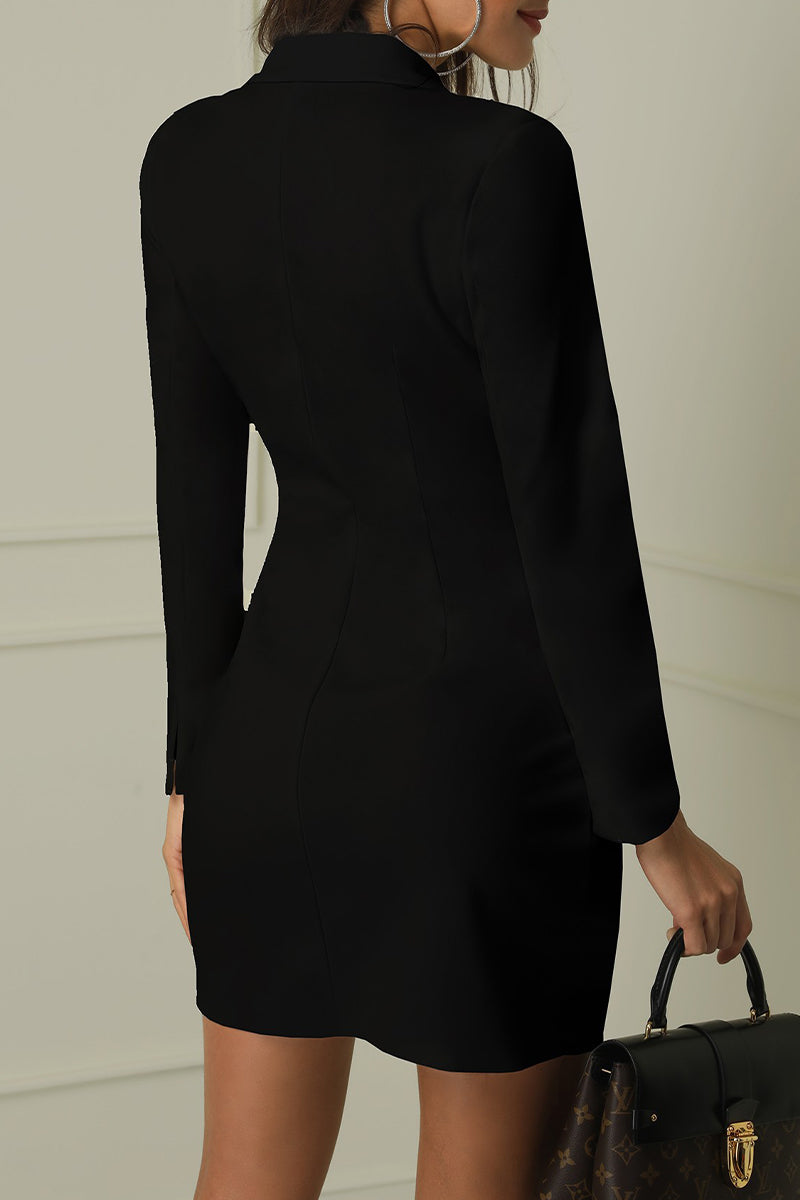 Beautifully Finished Dress in a Timeless Design