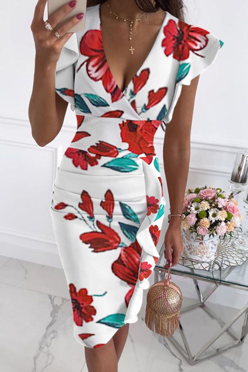 Beautifully Finished Dress in a Timeless Design