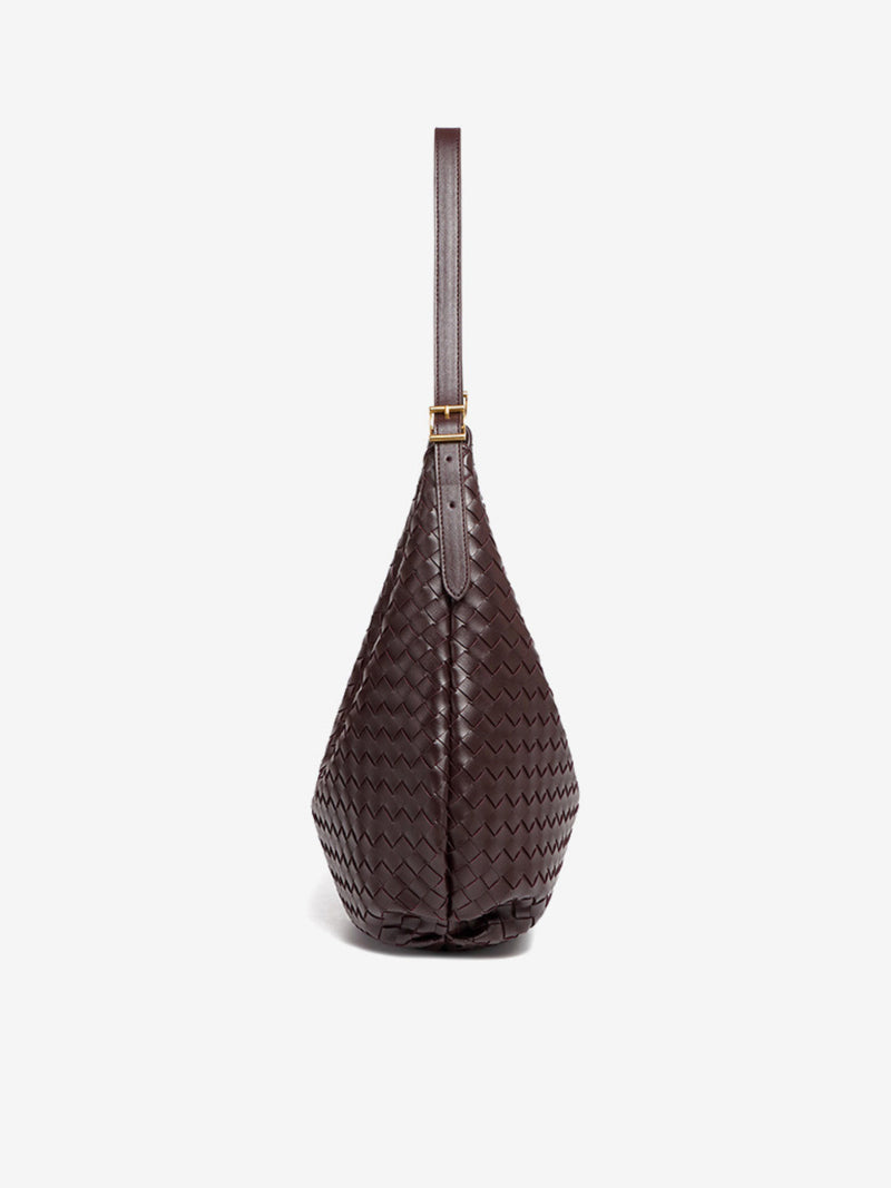 Beautifully Finished Bag in a Timeless Design