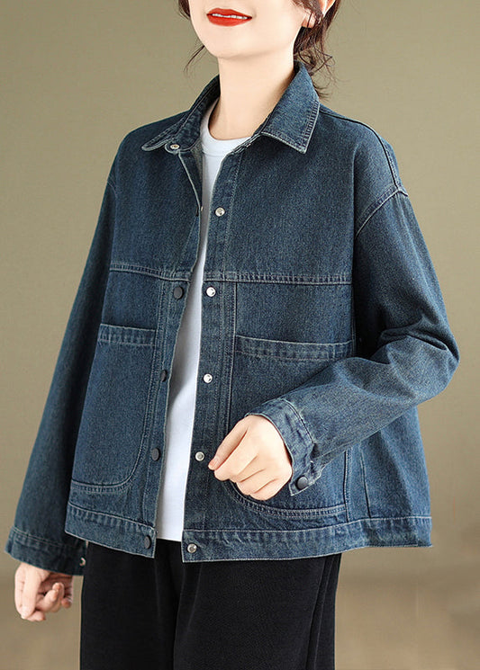 Elegantly Styled Coat for Everyday Wear