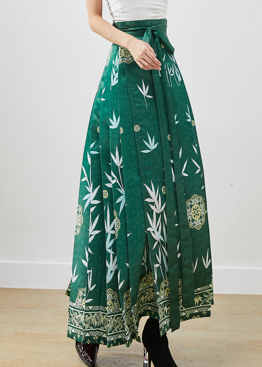 Effortlessly Elegant Garment with a Timeless Design