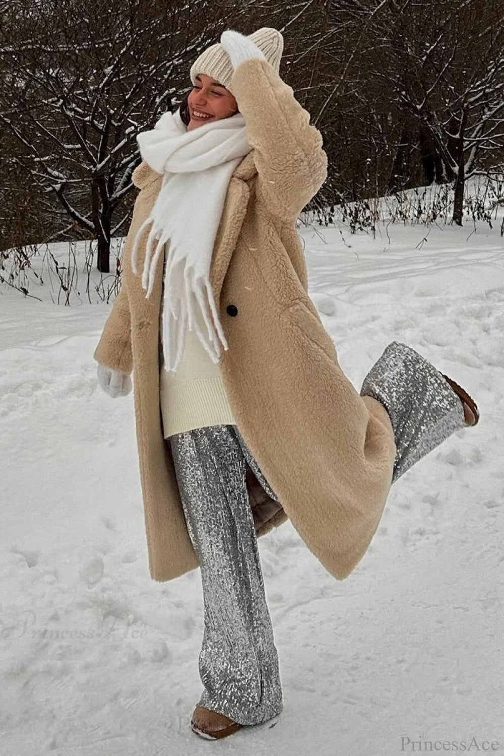 Elegantly Styled Coat for Everyday Wear