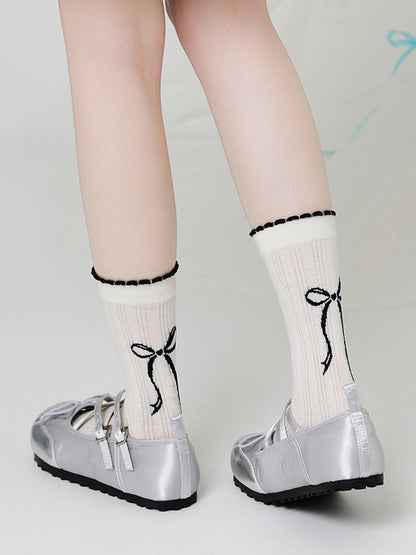 Well Tailored Garment with a Graceful Silhouette