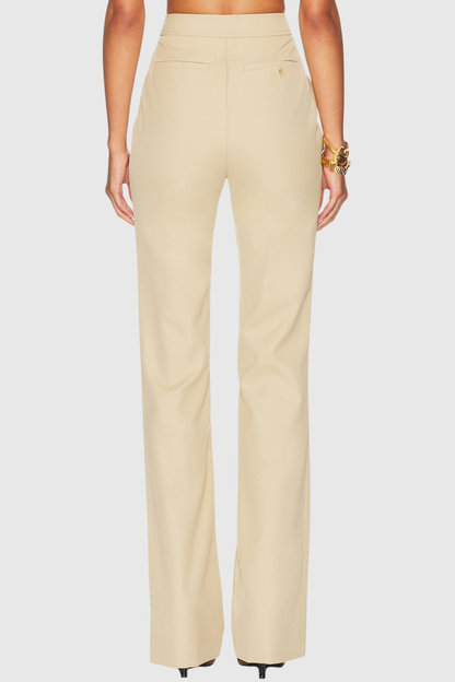 Classic Vintage Pants with a Flattering Fit