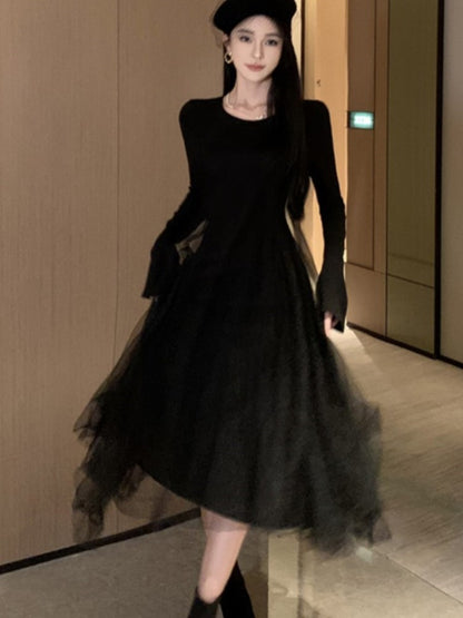 Well Tailored Dress with a Graceful Silhouette