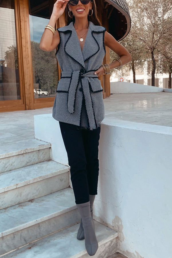 Effortlessly Elegant Garment with a Timeless Design
