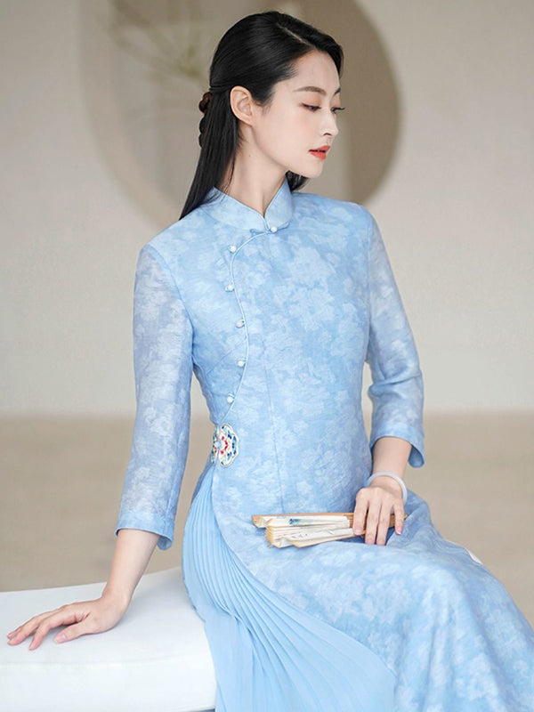 A Vintage Style Garment with Delicate Timeless Details