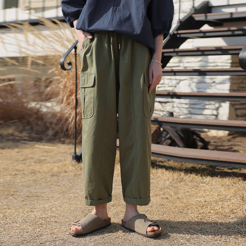 Effortlessly Elegant Pants with a Timeless Design