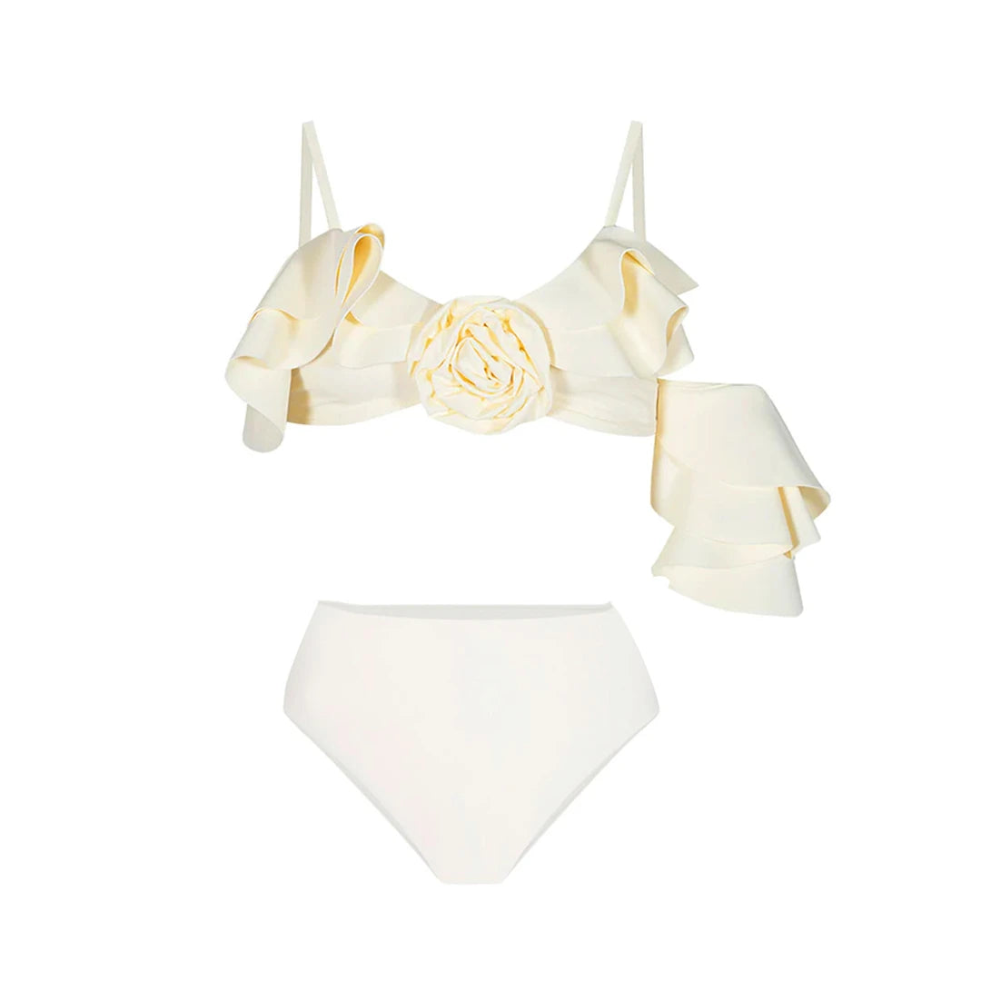 Effortlessly Elegant Bikini with a Timeless Design