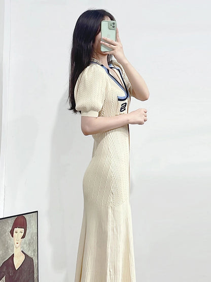Well Tailored Dress with a Graceful Silhouette