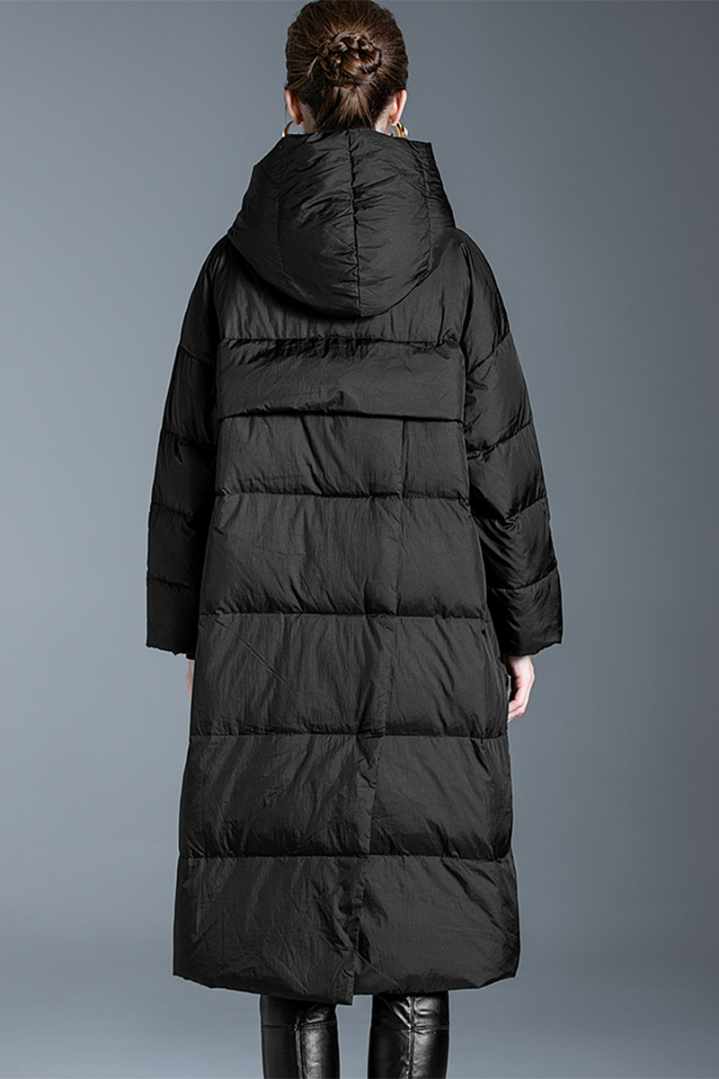Effortlessly Elegant Garment with a Timeless Design