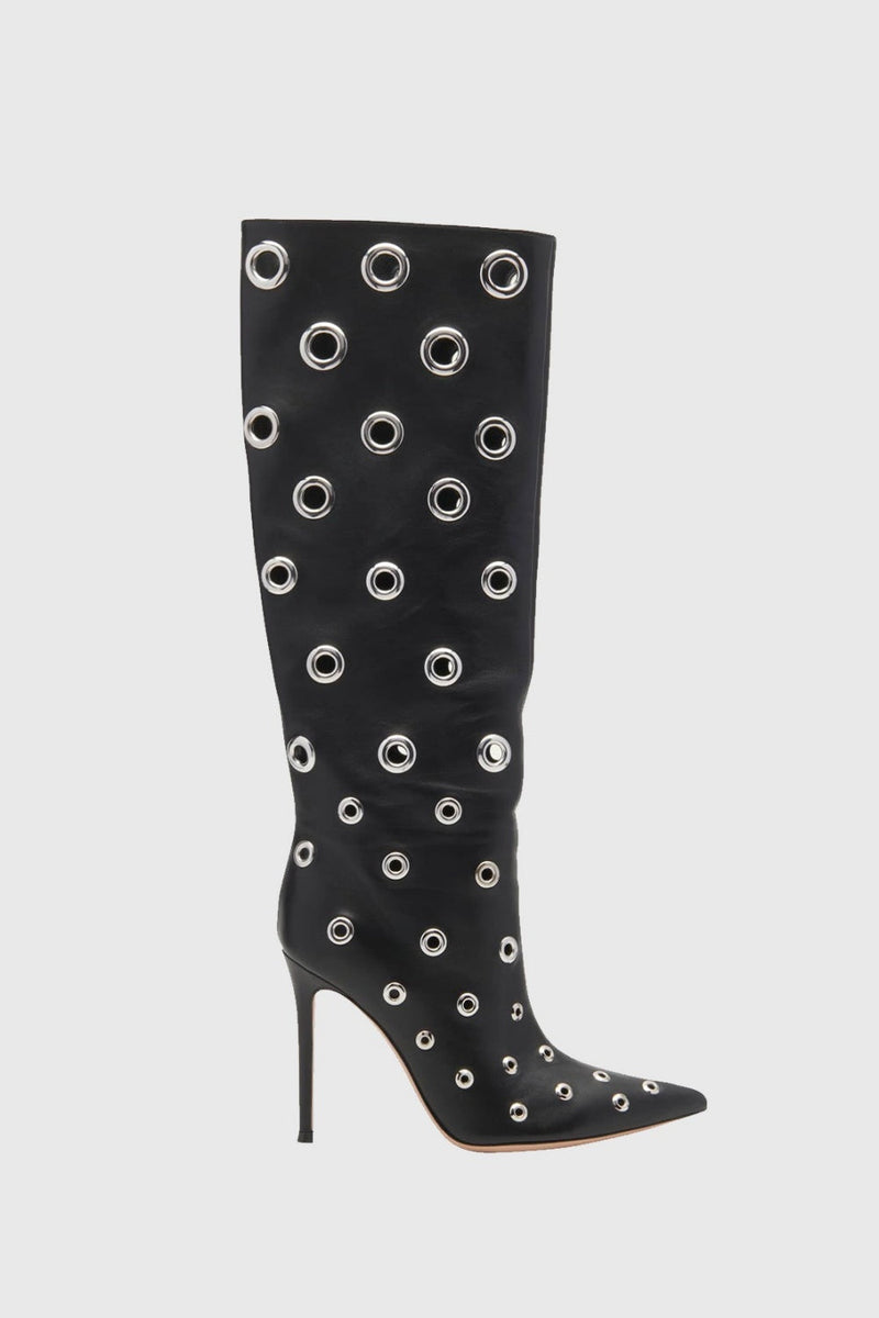 Beautifully Crafted Boots in a Classic Style