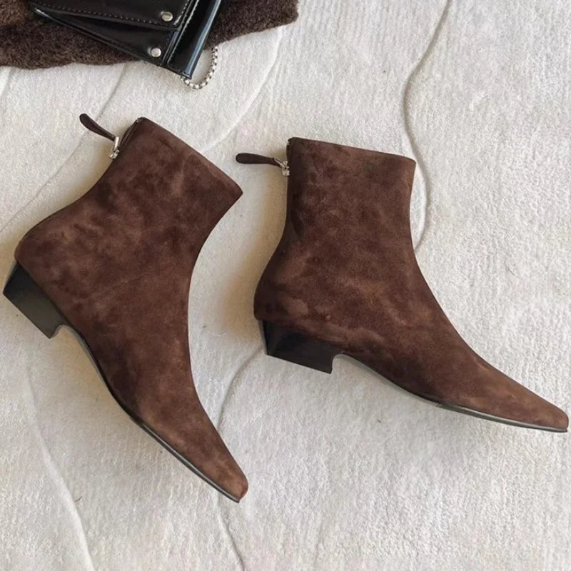 Elegantly Styled Boots for Everyday Wear