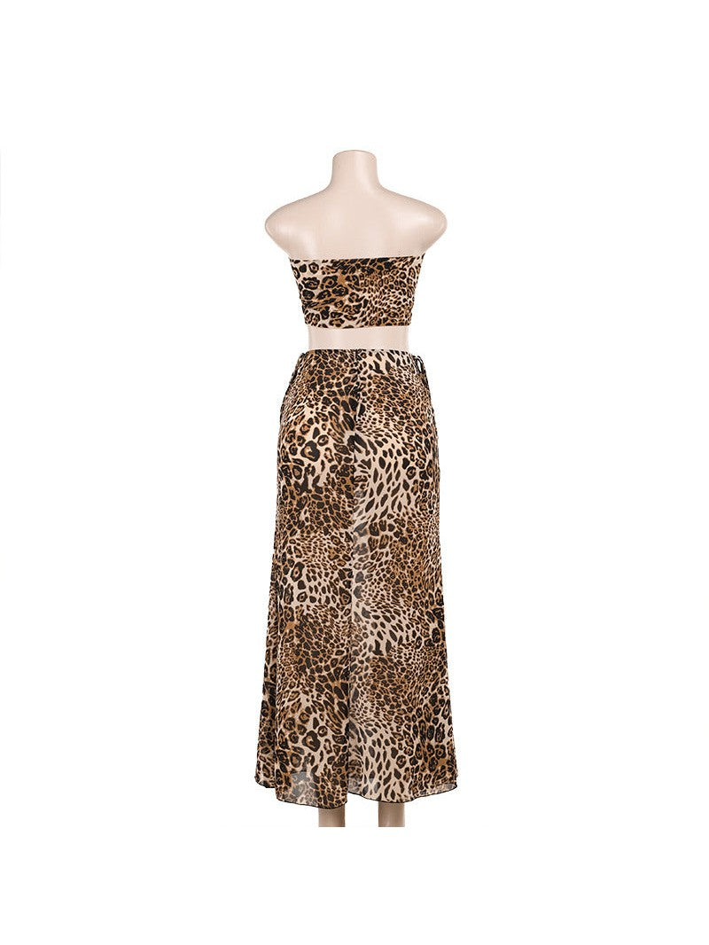 A Vintage Style Top with Delicate Timeless Details