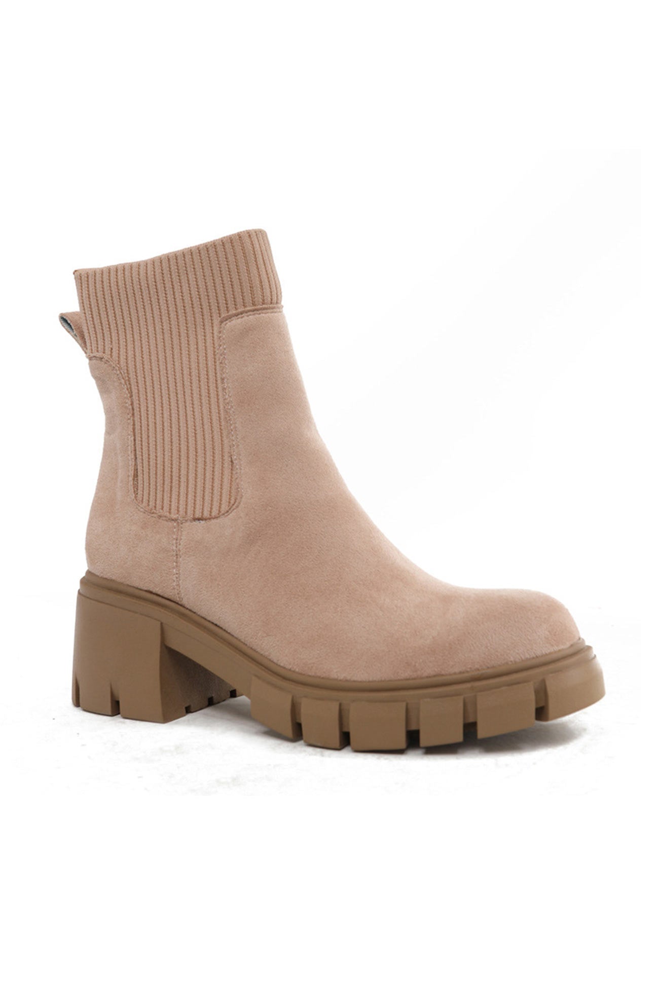 Elegantly Styled Boots for Everyday Wear