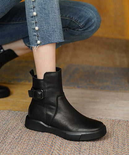 Beautifully Finished Boots in a Timeless Design