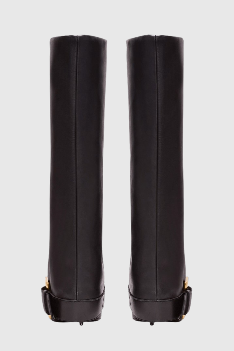 Gracefully Styled Boots for Any Occasion