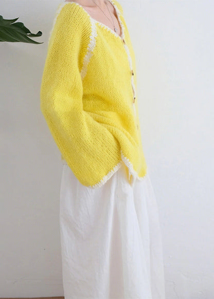 Well Tailored Cardigan with a Graceful Silhouette