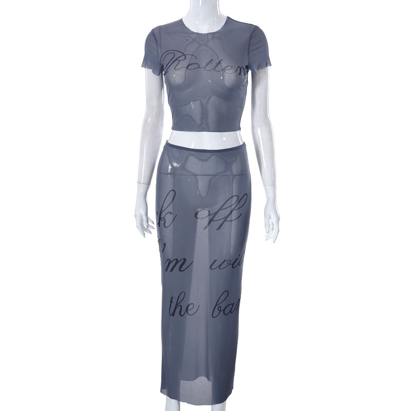 Polished Top with an Effortless Classic Look