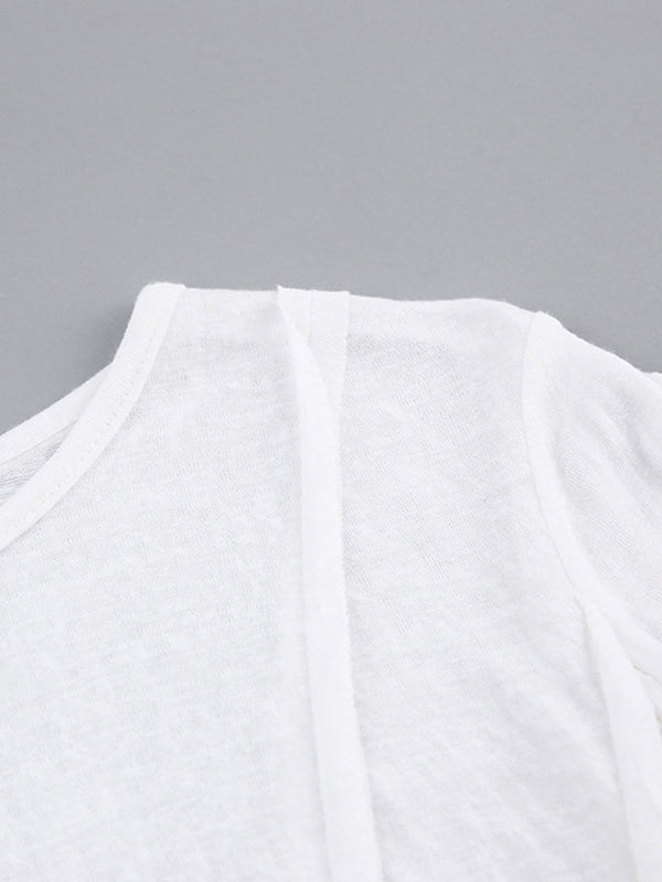 Effortlessly Elegant T-Shirt with a Timeless Design