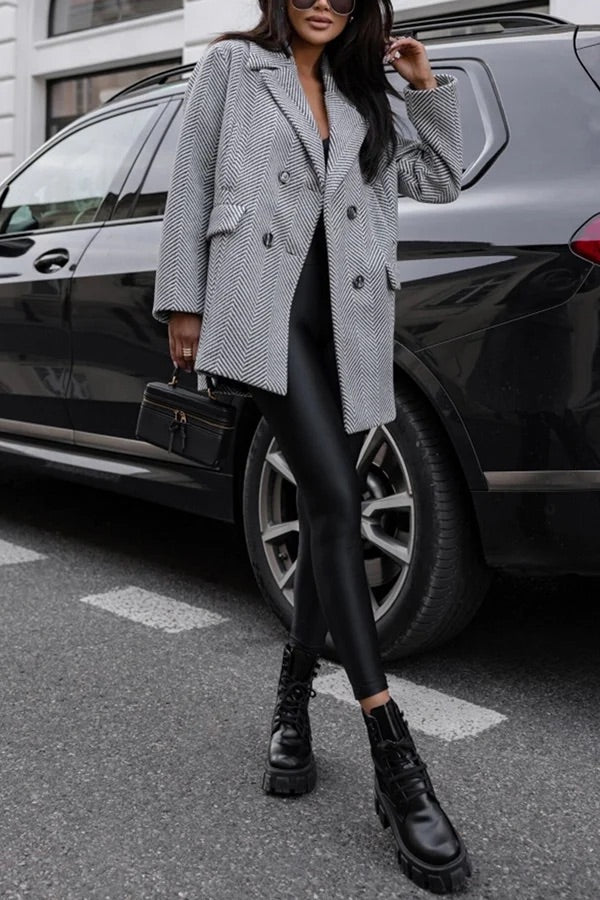Beautifully Finished Coat in a Timeless Design