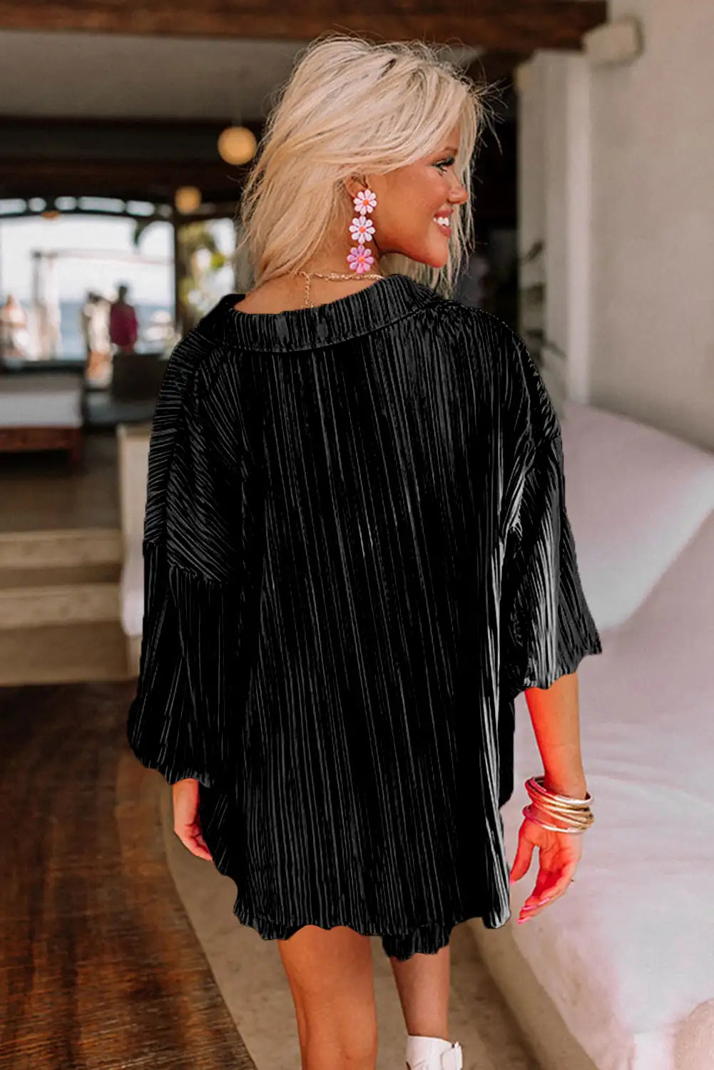Effortlessly Elegant Shirt with a Timeless Design