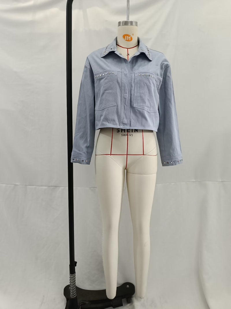 Gracefully Styled Coat for Any Occasion