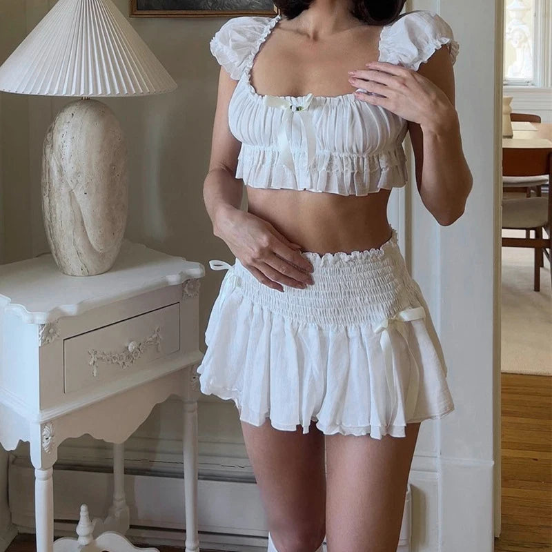Effortlessly Elegant Garment with a Timeless Design