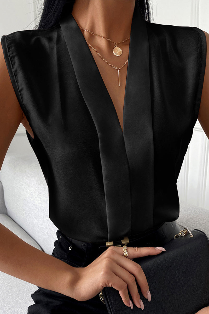 Effortlessly Elegant Blouse with a Timeless Design