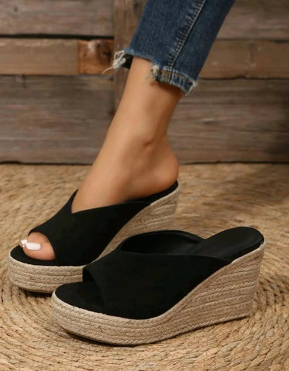 Classic Vintage & Enduringly Stylish Sandals