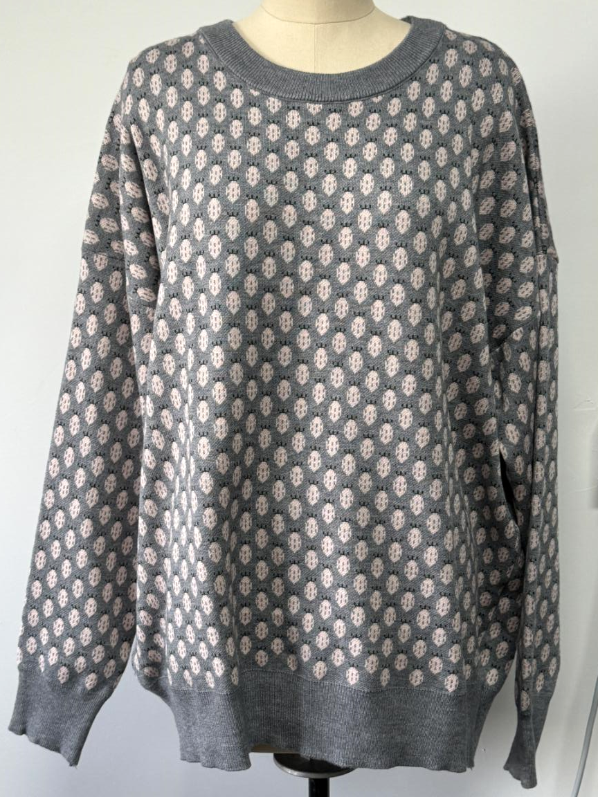 Gracefully Styled Sweater for Any Occasion