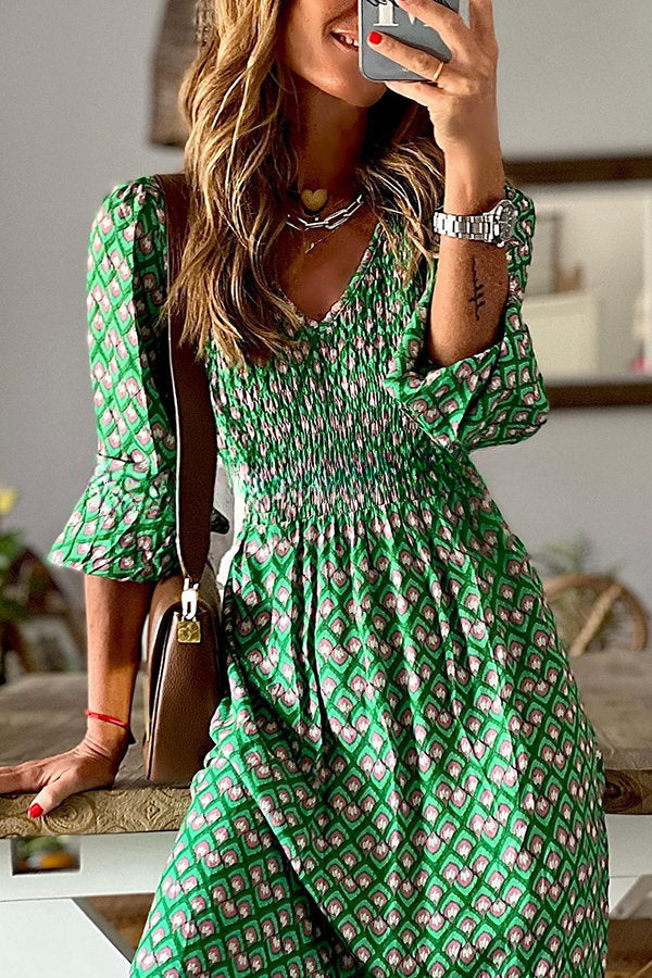 Classic Vintage & Enduringly Stylish Dress