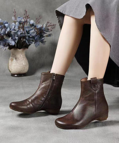 Beautifully Finished Boots in a Timeless Design