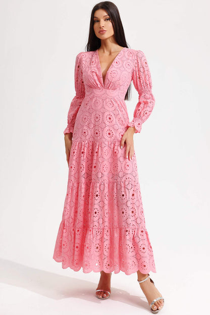 Beautifully Crafted Dress in a Classic Style