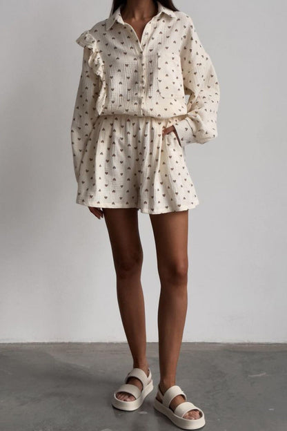 Effortlessly Elegant Shirt with a Timeless Design