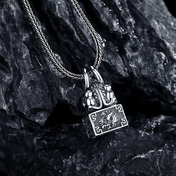 Beautifully Crafted Garment in a Classic Style