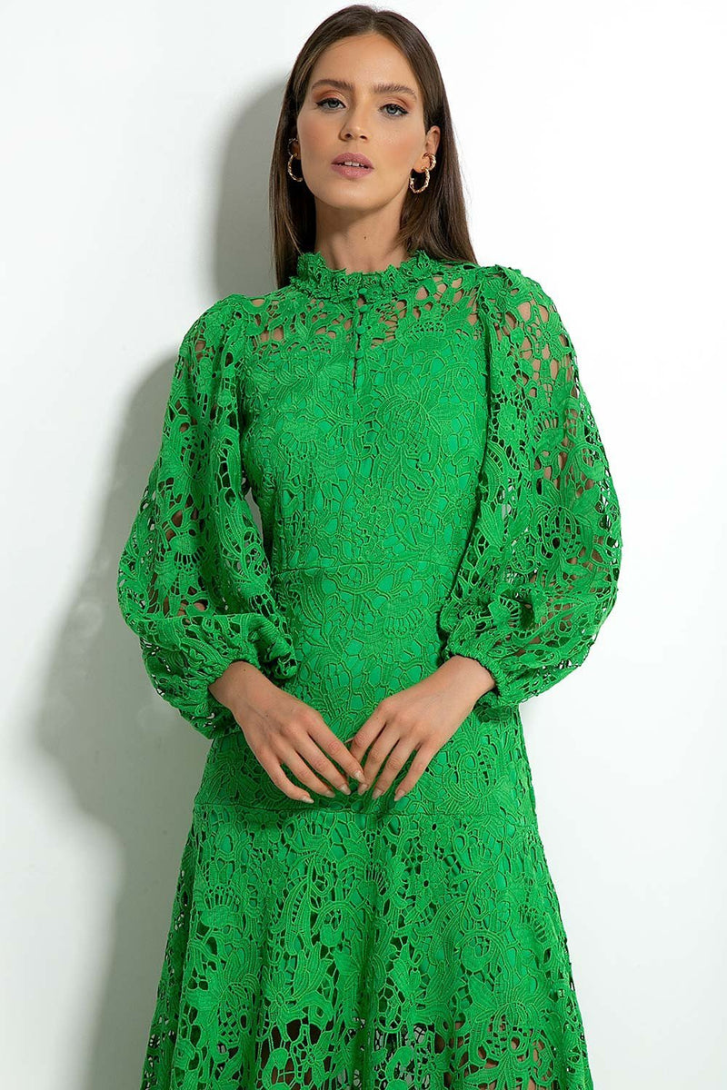 Classic Vintage Dress with a Flattering Fit