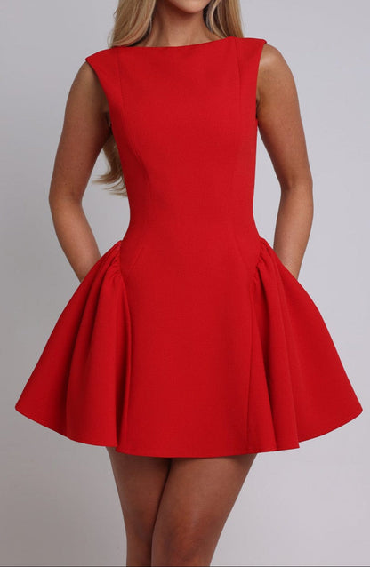 Gracefully Styled Dress for Any Occasion