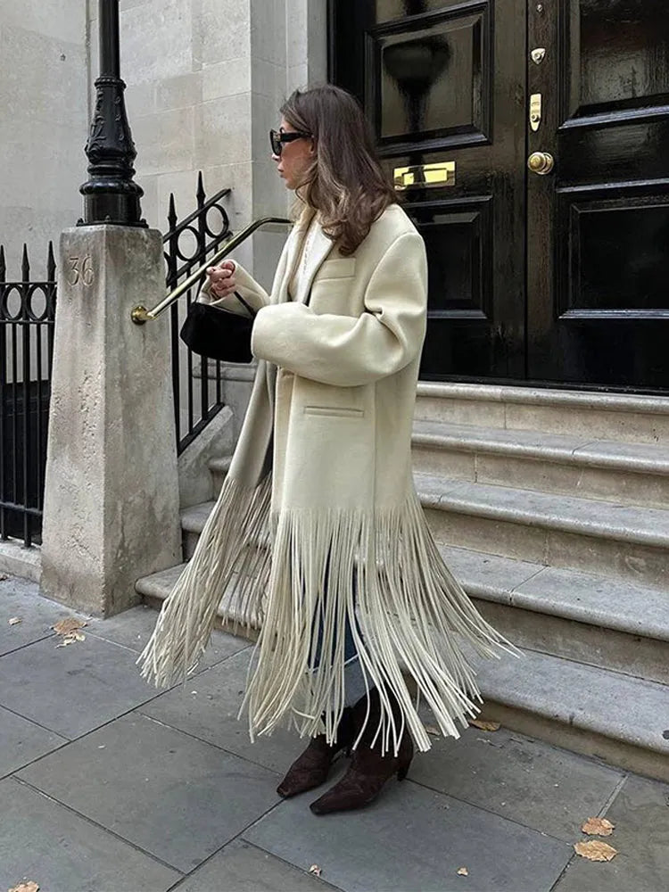 Effortlessly Elegant Coat with a Timeless Design