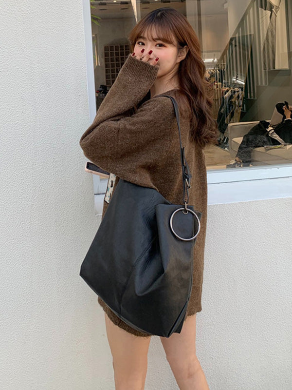 Effortlessly Elegant Bag with a Timeless Design