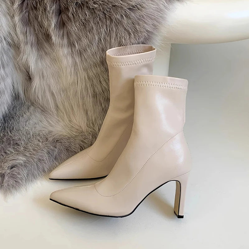Classic Vintage Boots with a Flattering Fit