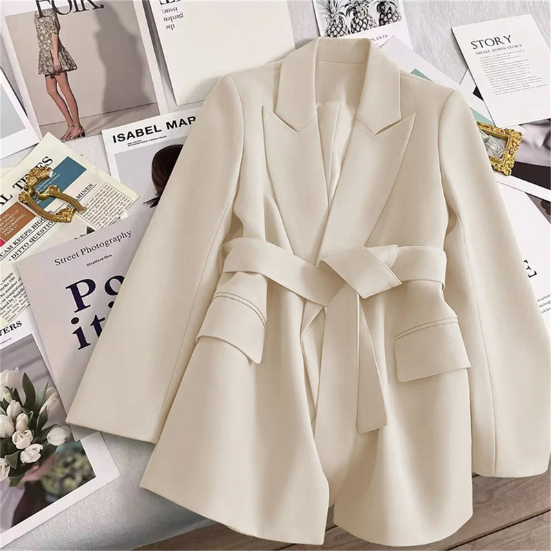 Effortlessly Elegant Garment with a Timeless Design