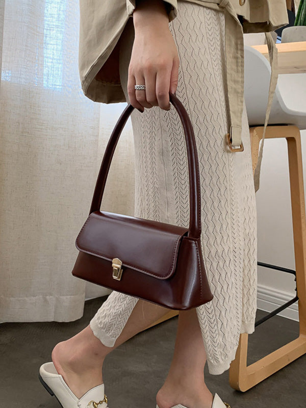 Classic Vintage Bag with a Flattering Fit