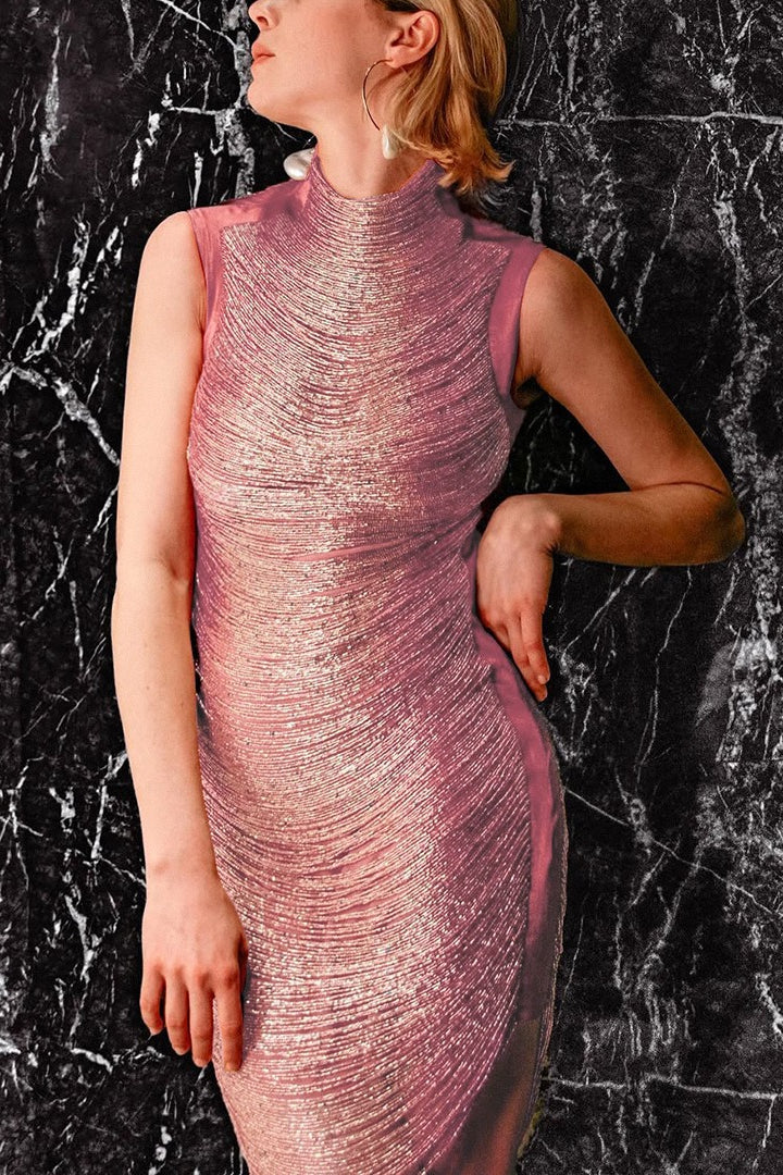 Classic Vintage Dress with a Flattering Fit