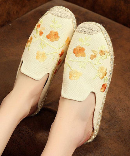 Well Tailored Shoes with a Graceful Silhouette