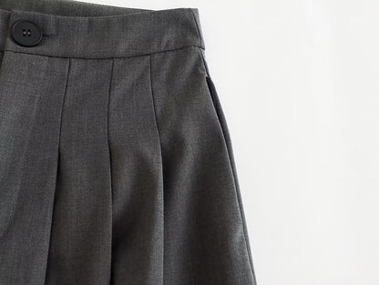Beautifully Crafted Pants in a Classic Style