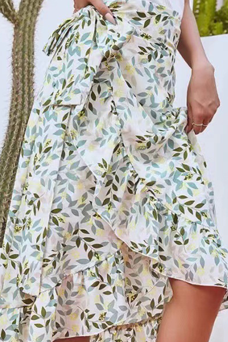 Gracefully Styled Garment for Any Occasion